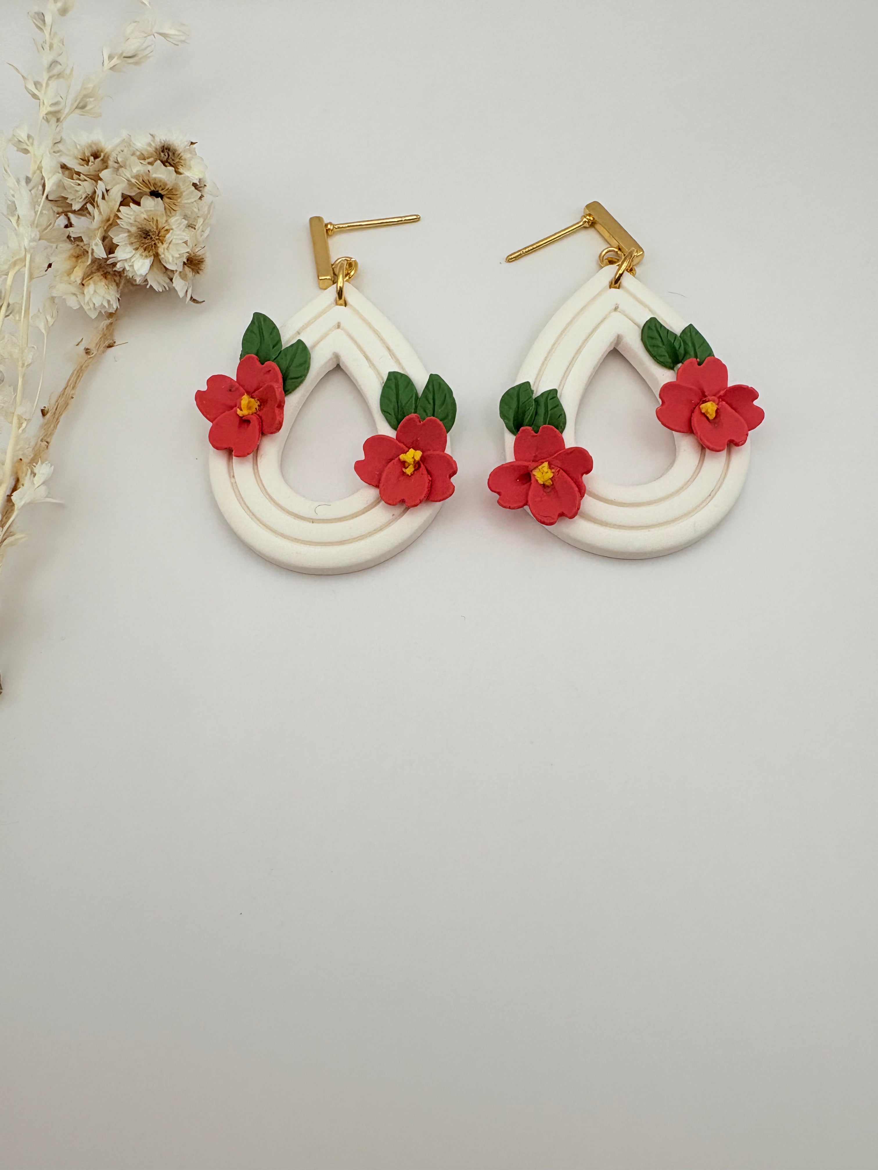 Pendientes lagrima floral
