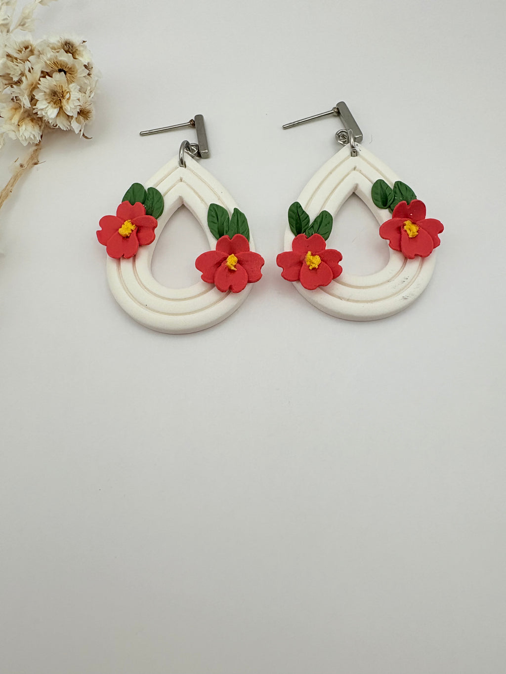 Pendientes lagrima floral