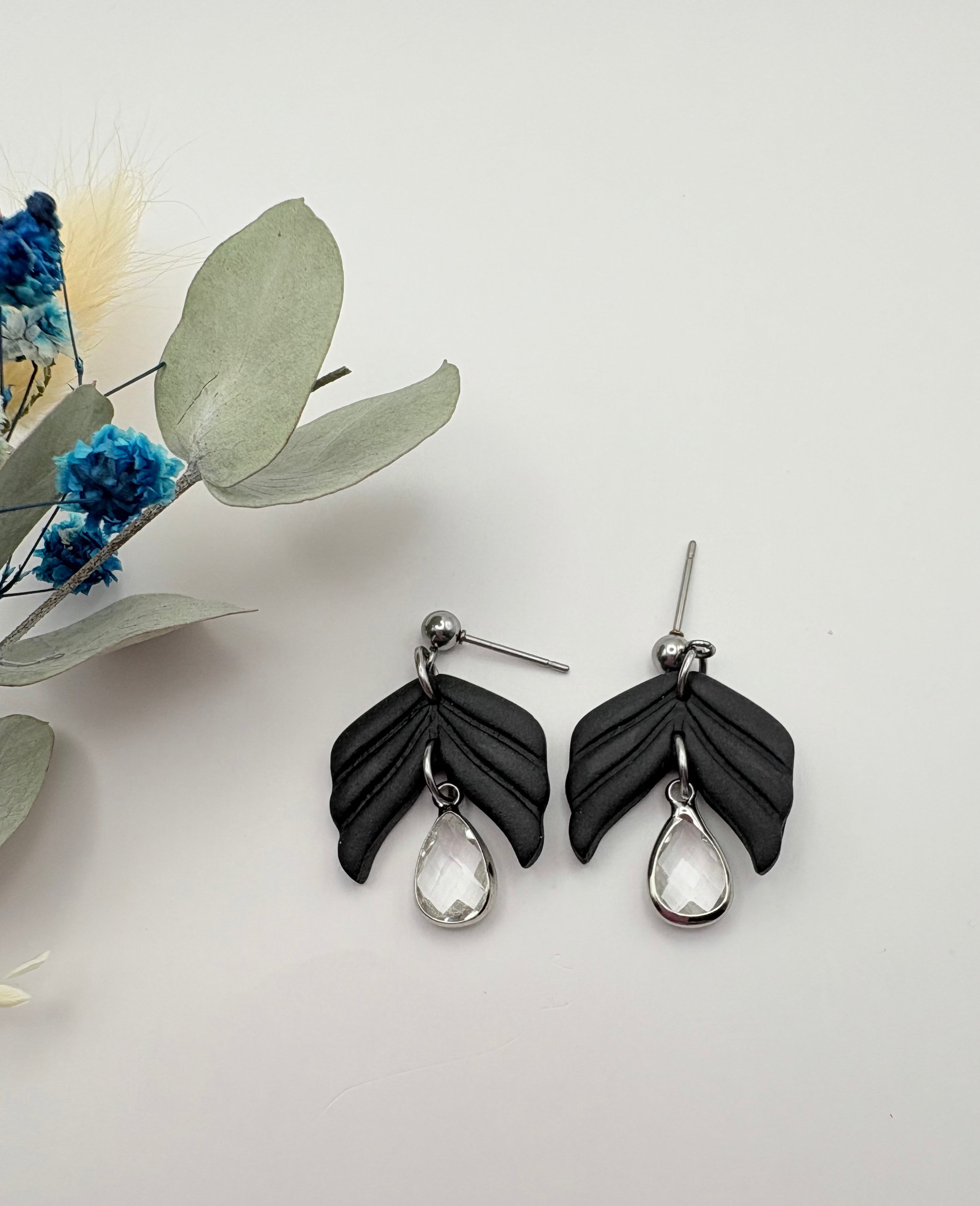 Pendientes Oryn Negro